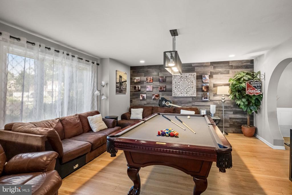 5 CHATEAU DRIVE
