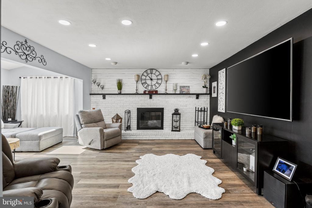 5 CHATEAU DRIVE