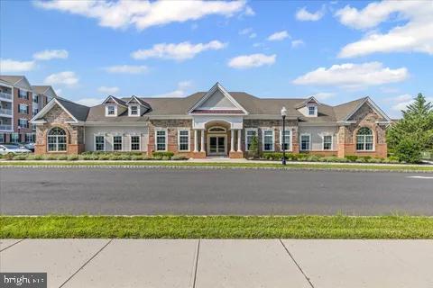 4021 DERBY COURT