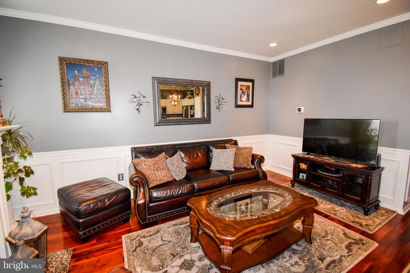 151 Acorn Dr