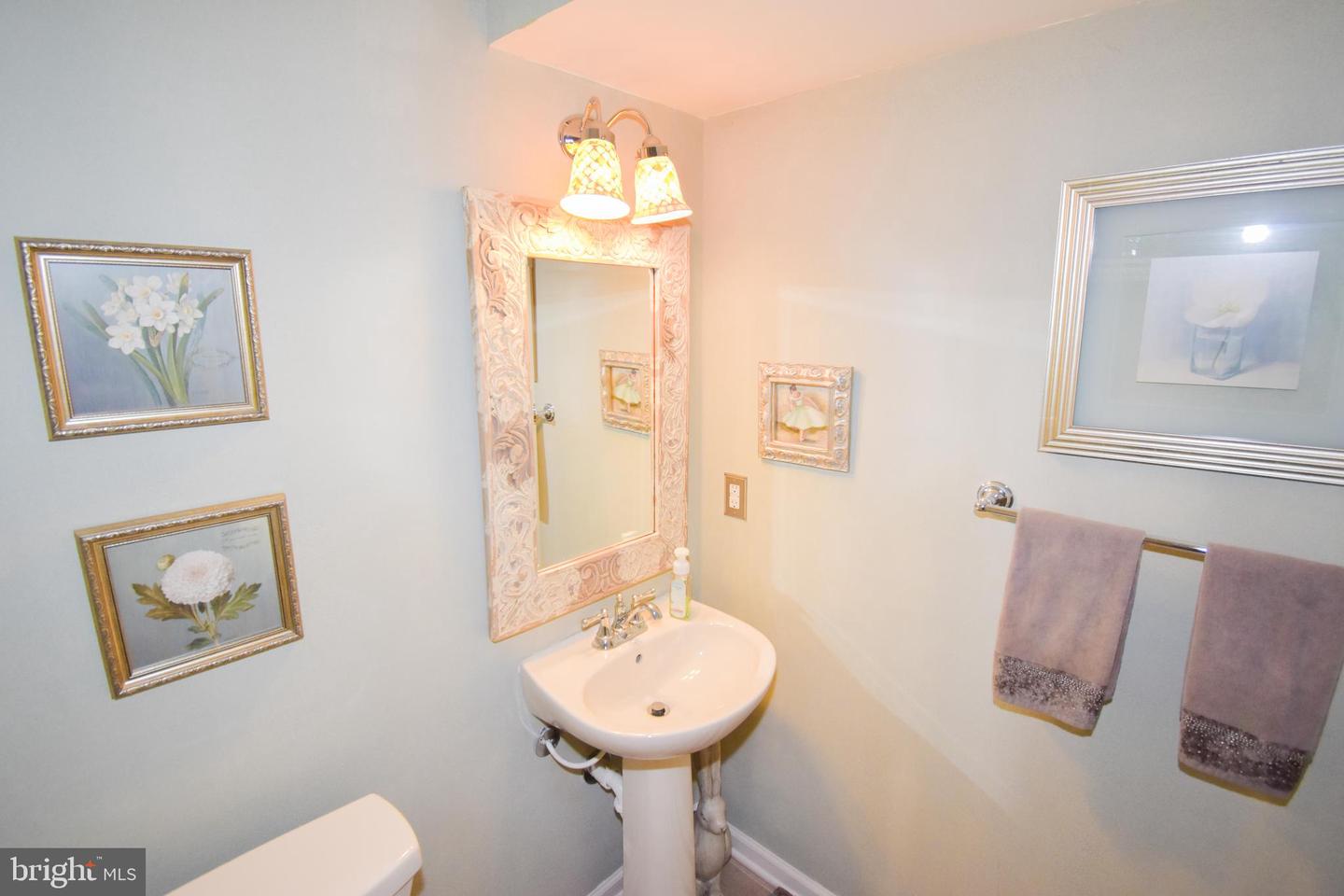 151 Acorn Dr