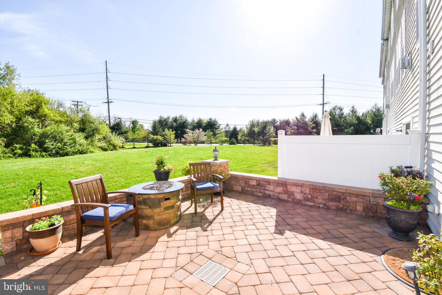 151 Acorn Dr