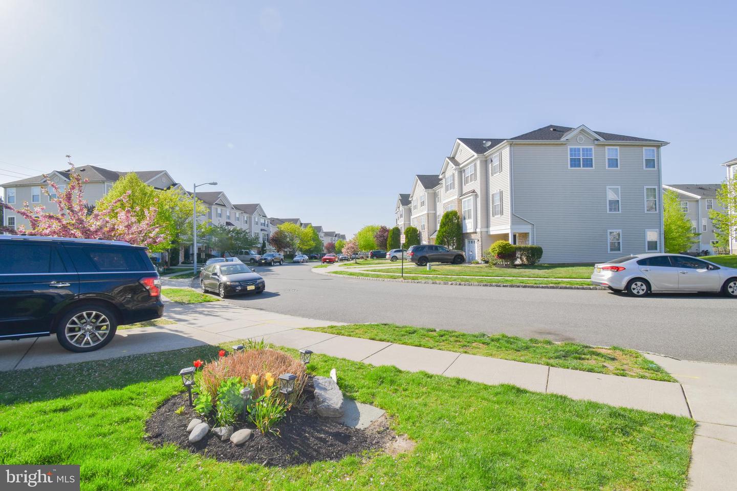 151 Acorn Dr