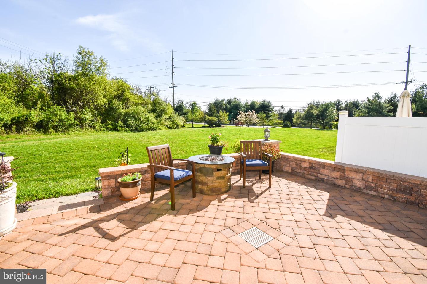 151 Acorn Dr