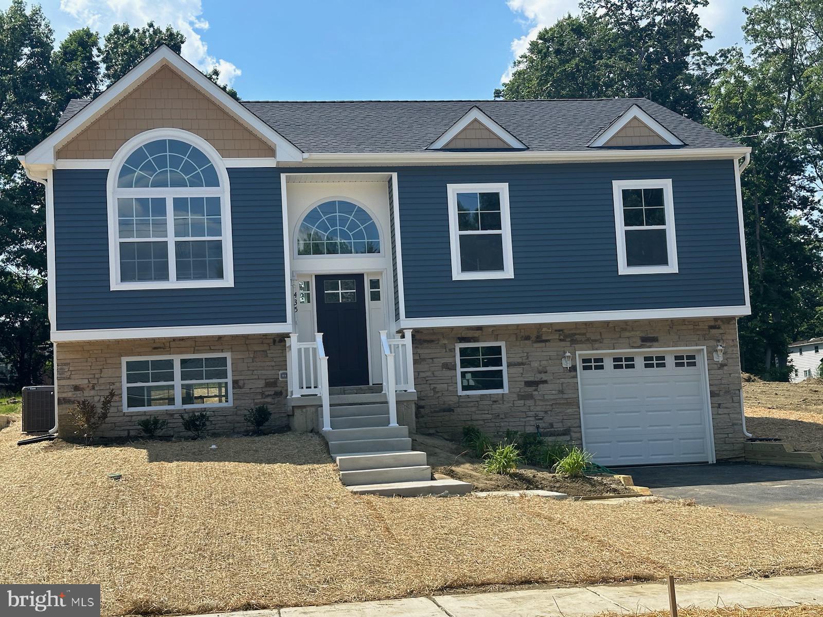 435 Fern Ave