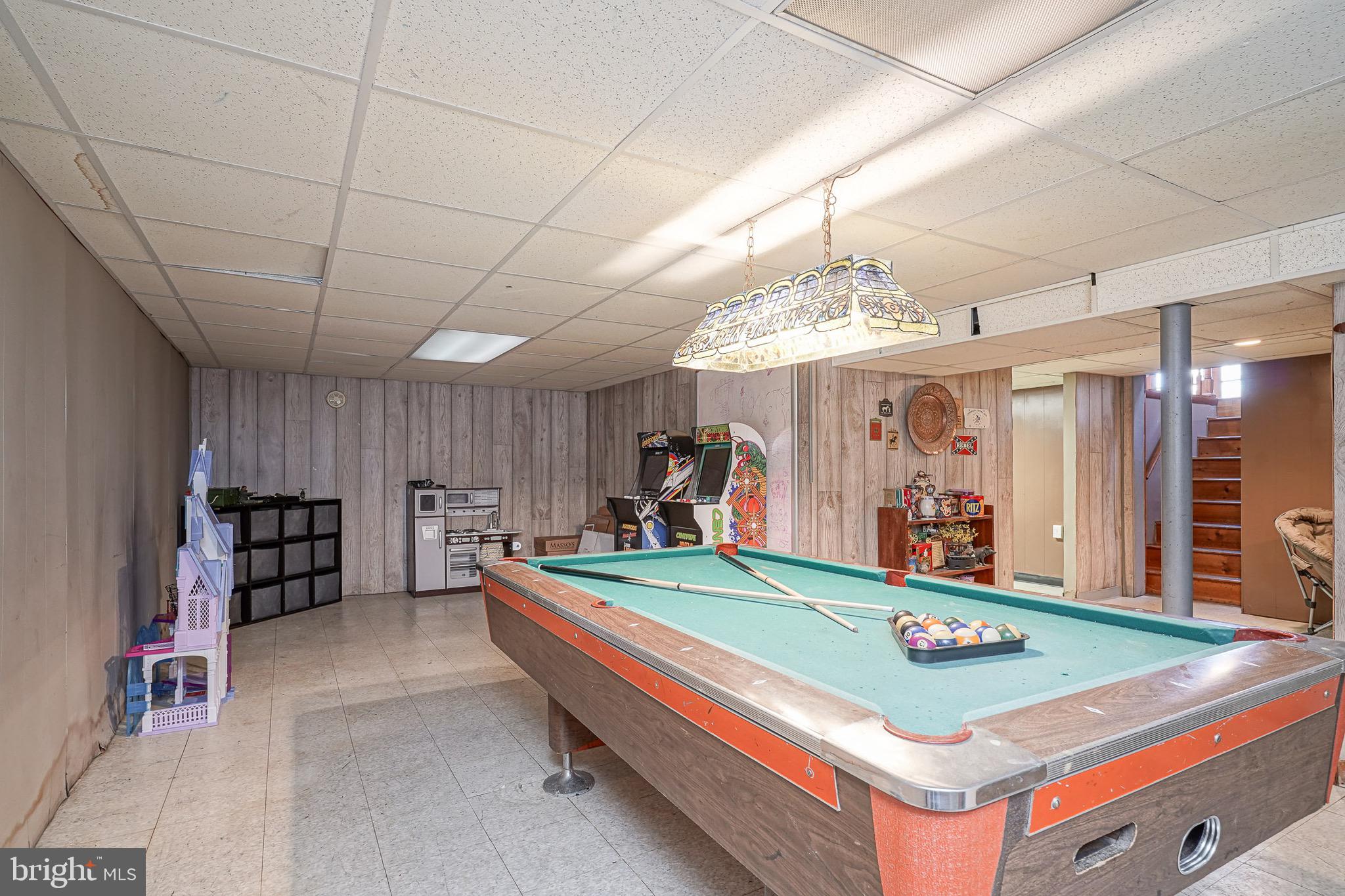 305 Cornell Rd