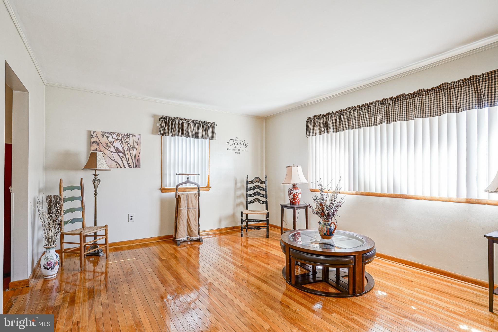 305 Cornell Rd
