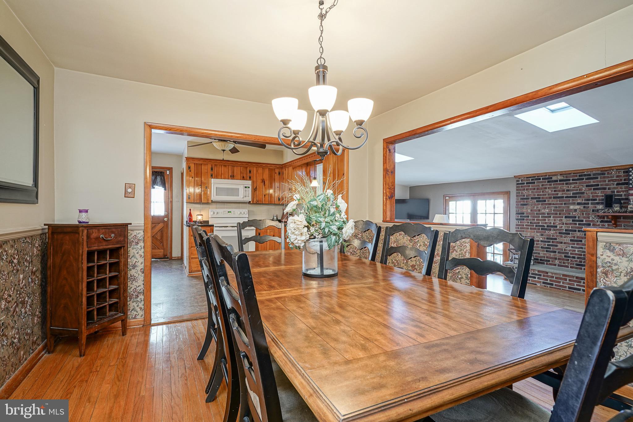305 Cornell Rd