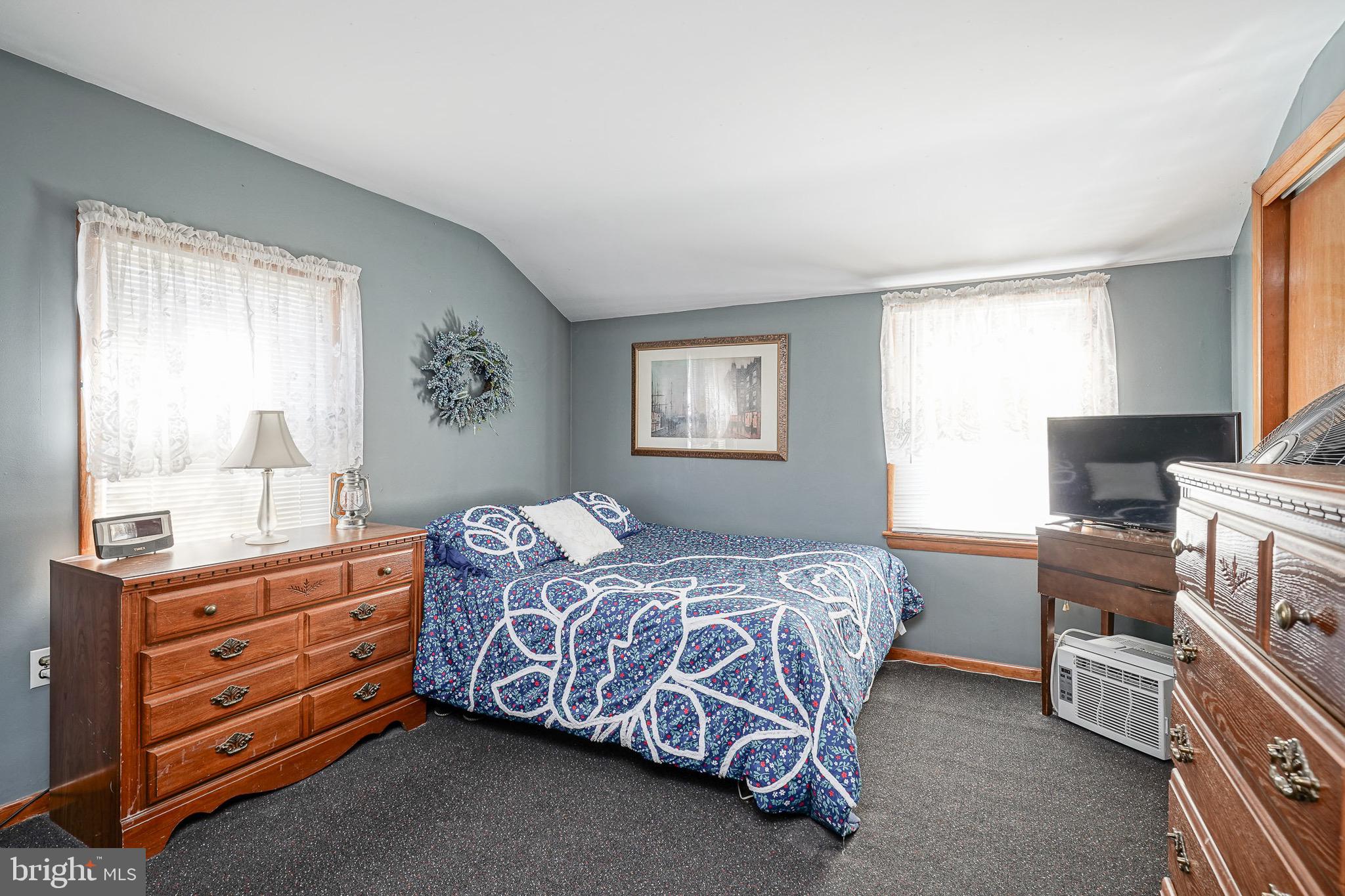 305 Cornell Rd