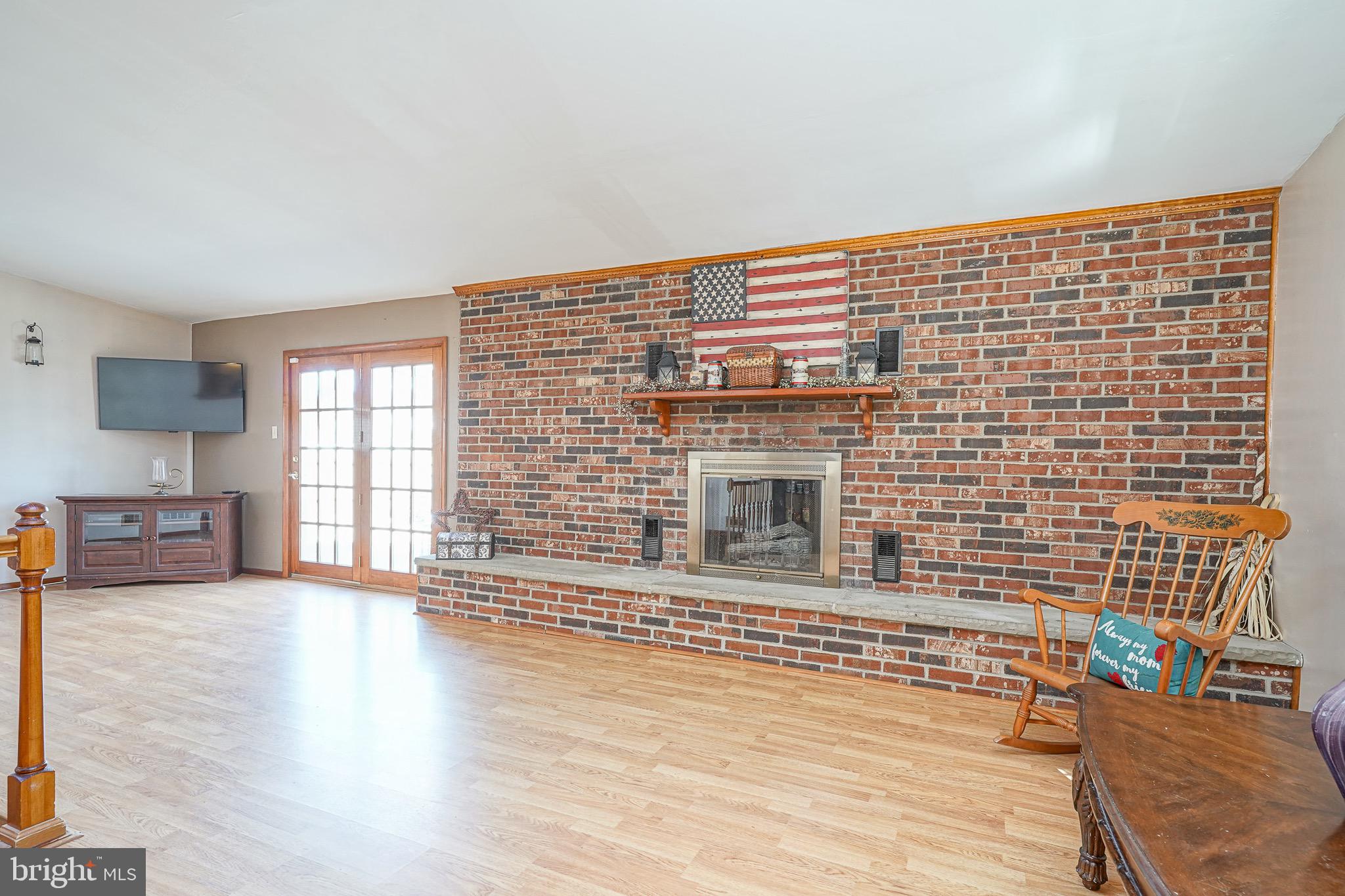 305 Cornell Rd