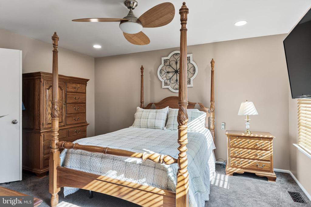 153 Kerry Lynn Ct