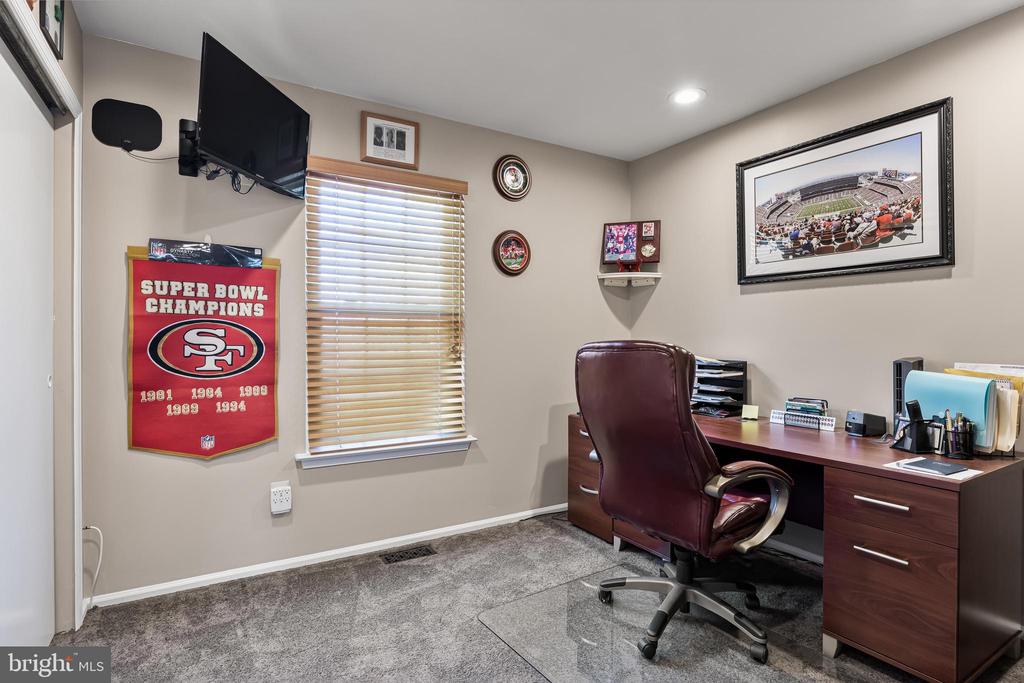 153 Kerry Lynn Ct