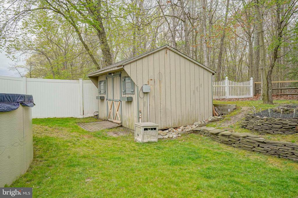 190 Dundee Dr