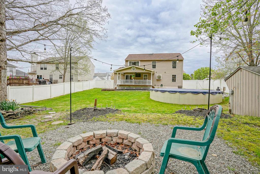190 Dundee Dr