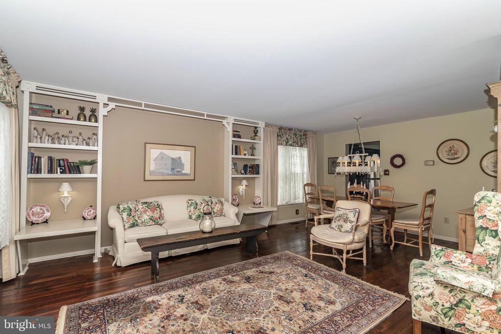 5 Bacon St