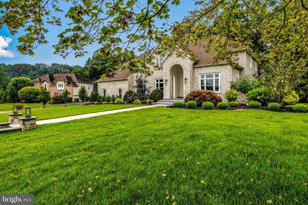 115 FOX CHASE COURT