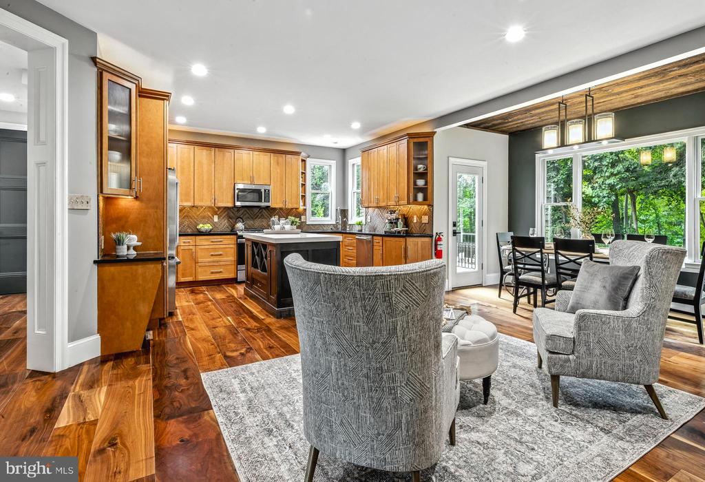 115 FOX CHASE COURT