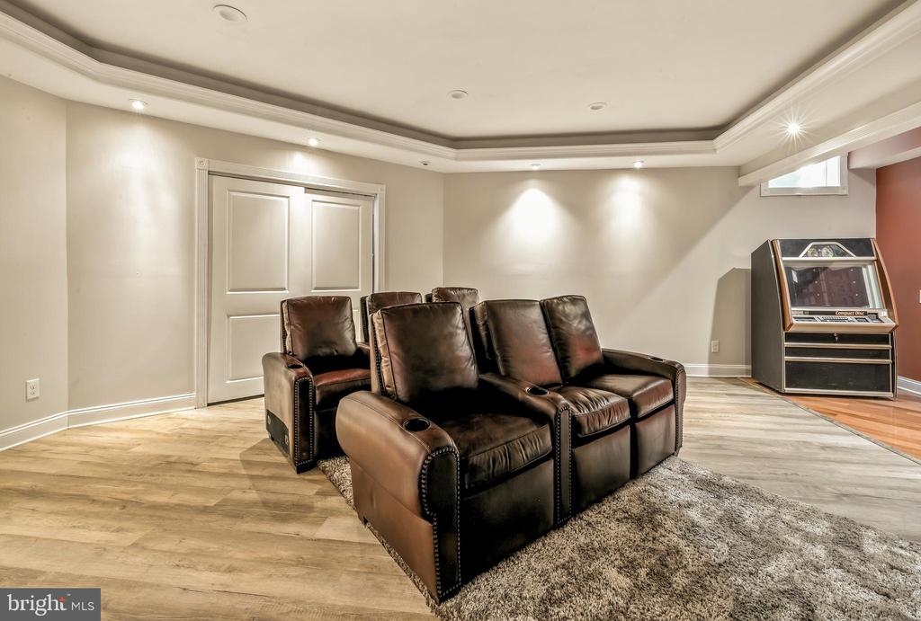 115 FOX CHASE COURT
