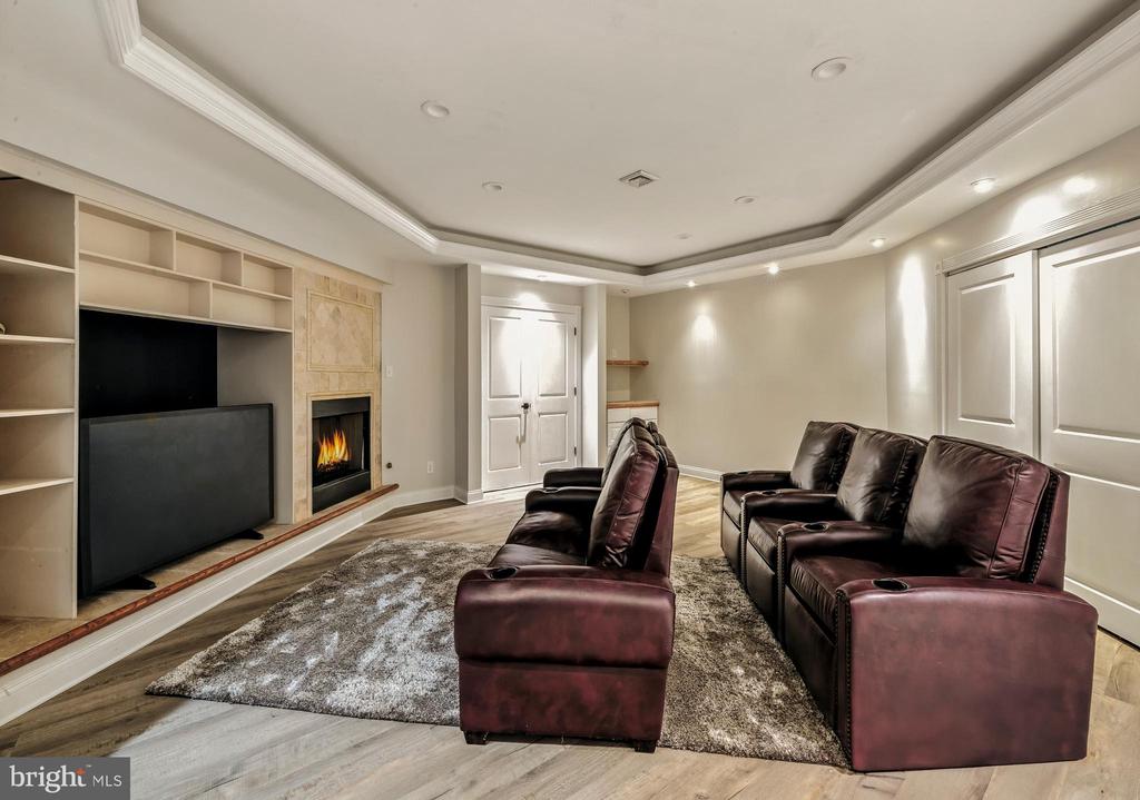 115 FOX CHASE COURT