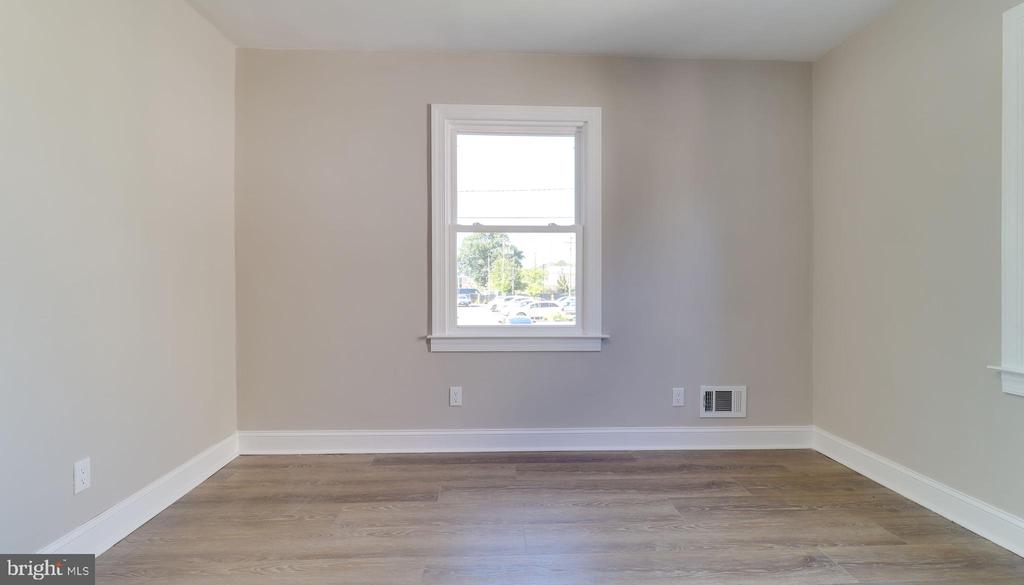 54 W PACKER STREET