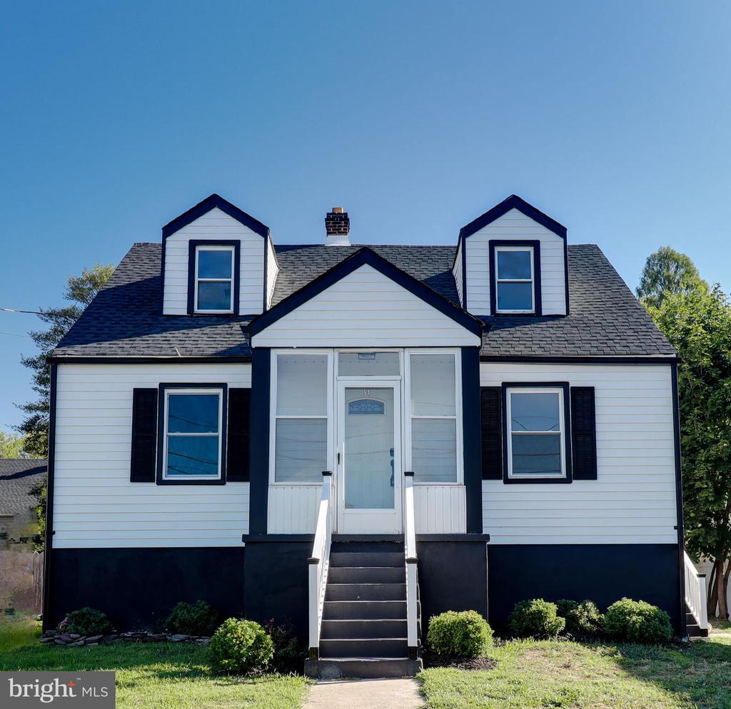54 W PACKER STREET
