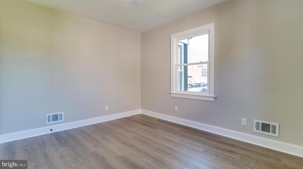 54 W PACKER STREET