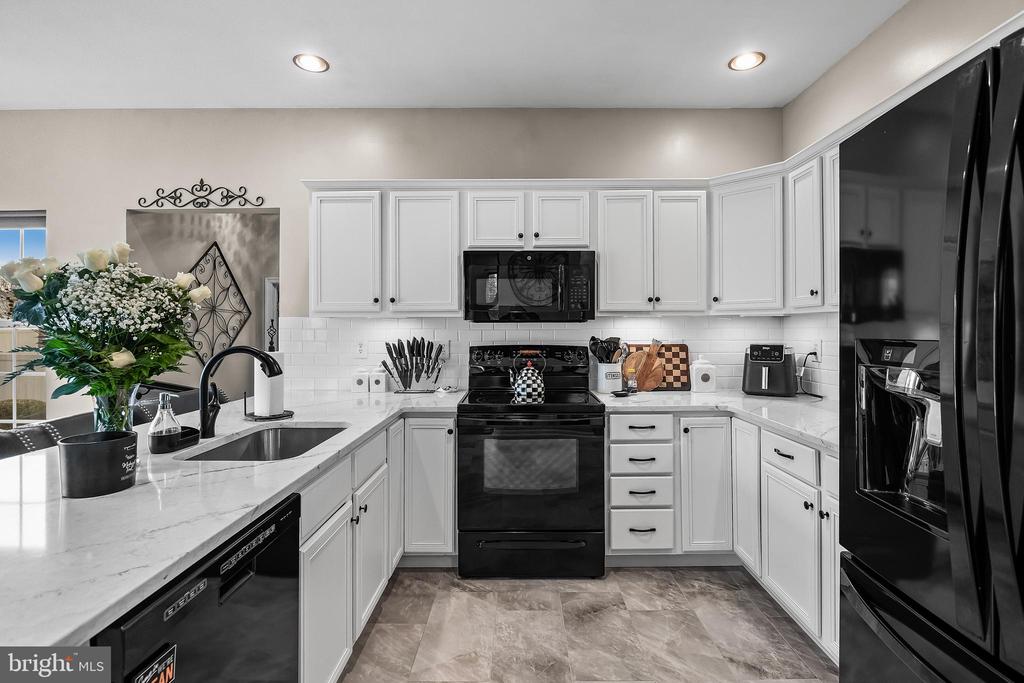 1430 CRANLEIGH LANE