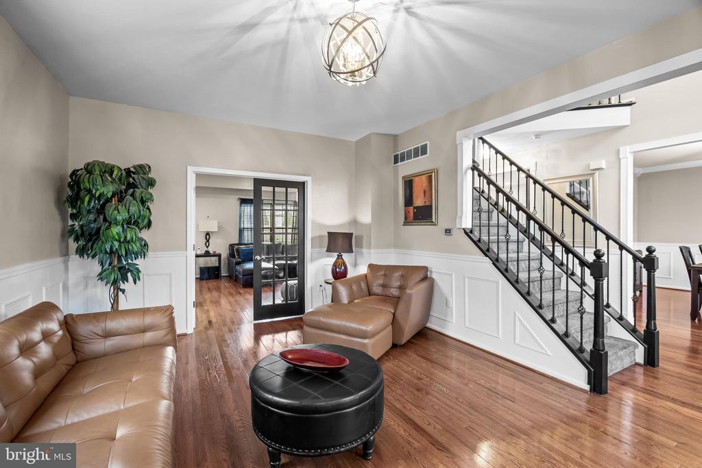 1430 CRANLEIGH LANE
