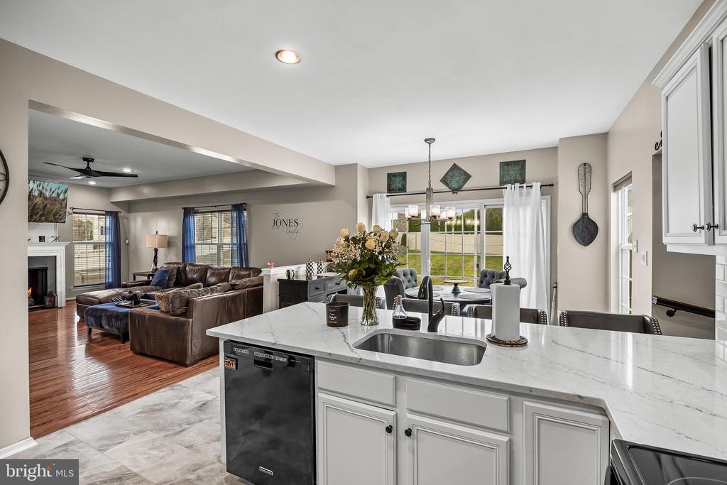 1430 CRANLEIGH LANE