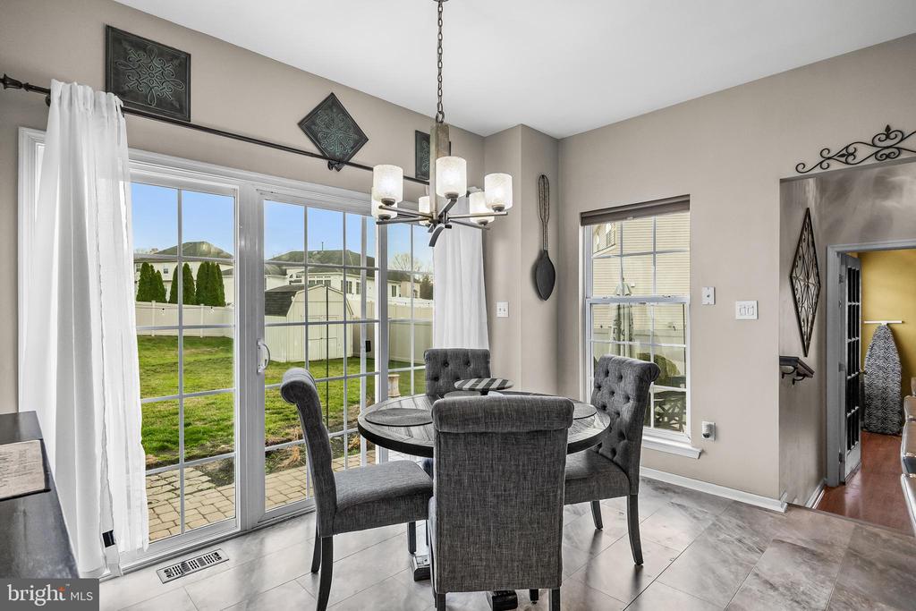 1430 CRANLEIGH LANE
