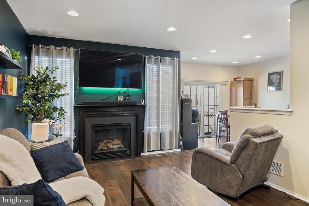 171 RITTENHOUSE