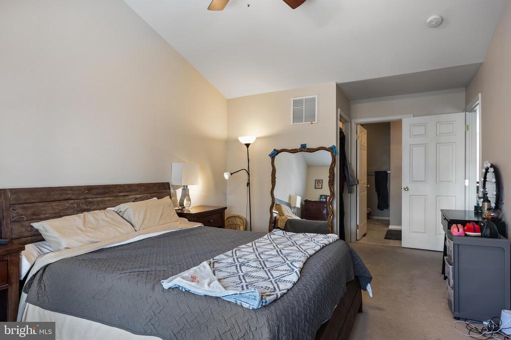 171 RITTENHOUSE