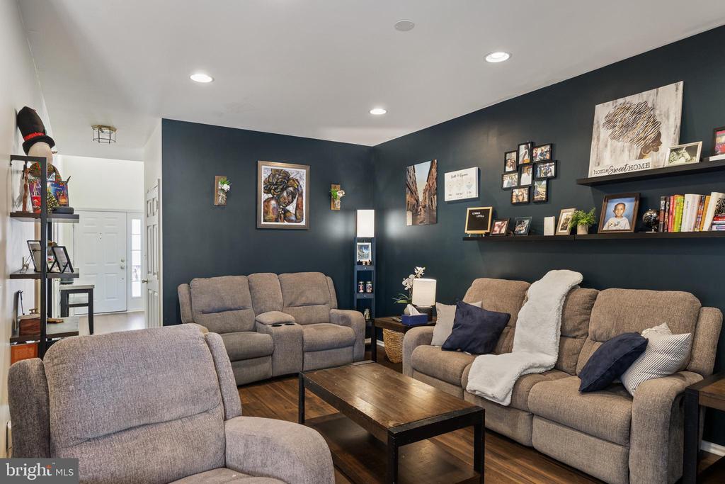 171 RITTENHOUSE