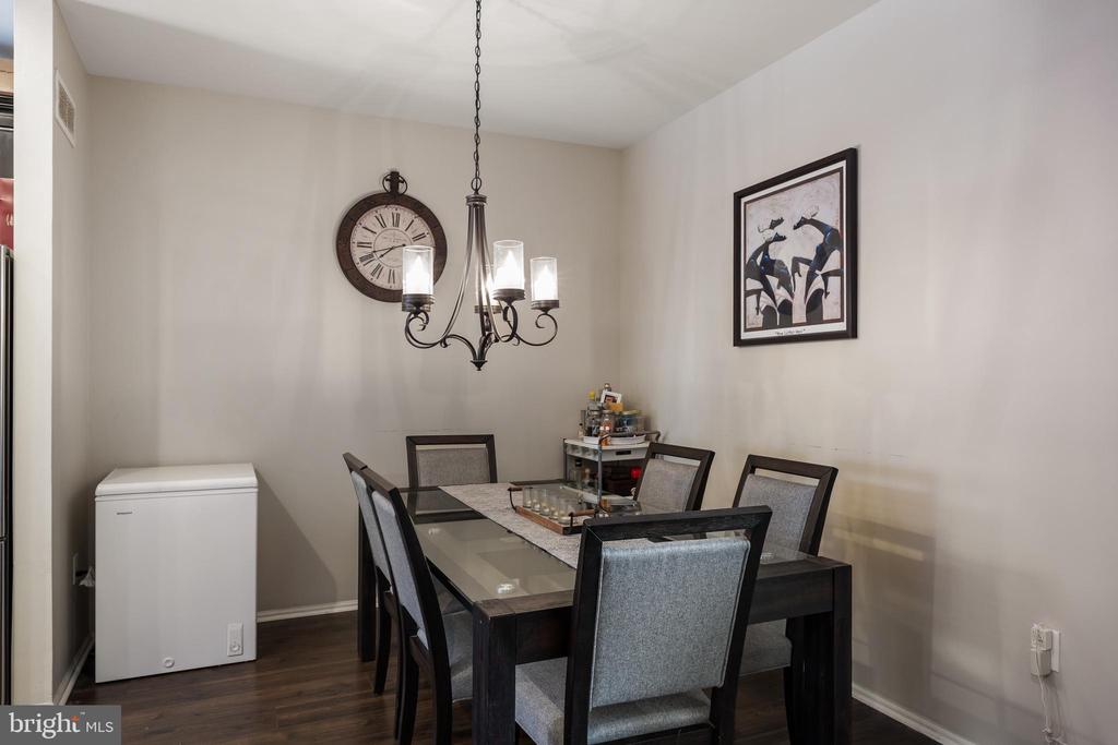 171 RITTENHOUSE