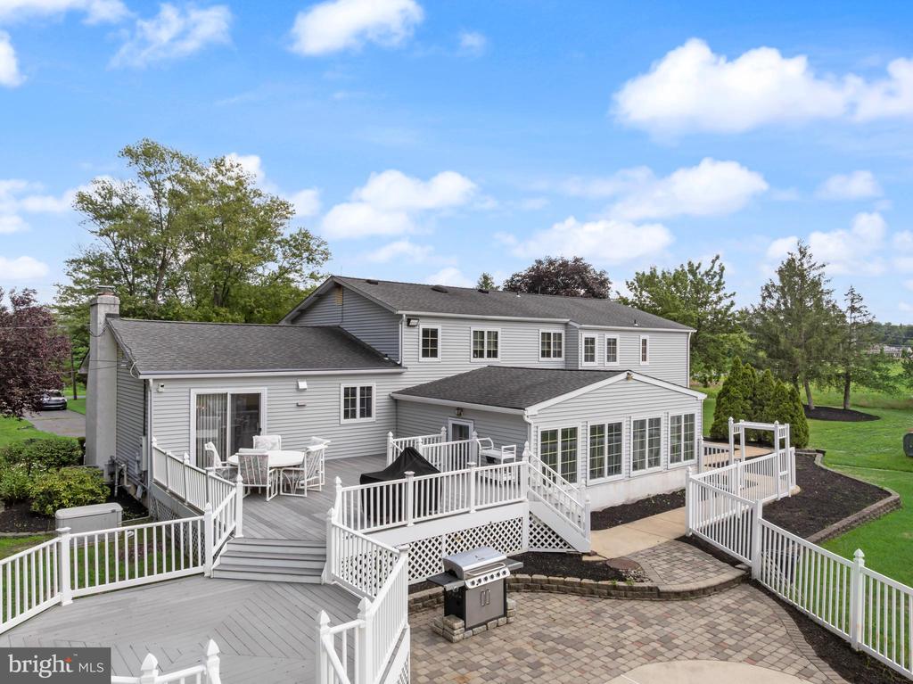 1581 COMMISSIONERS ROAD