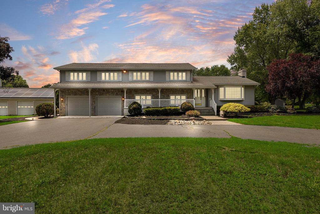 1581 COMMISSIONERS ROAD
