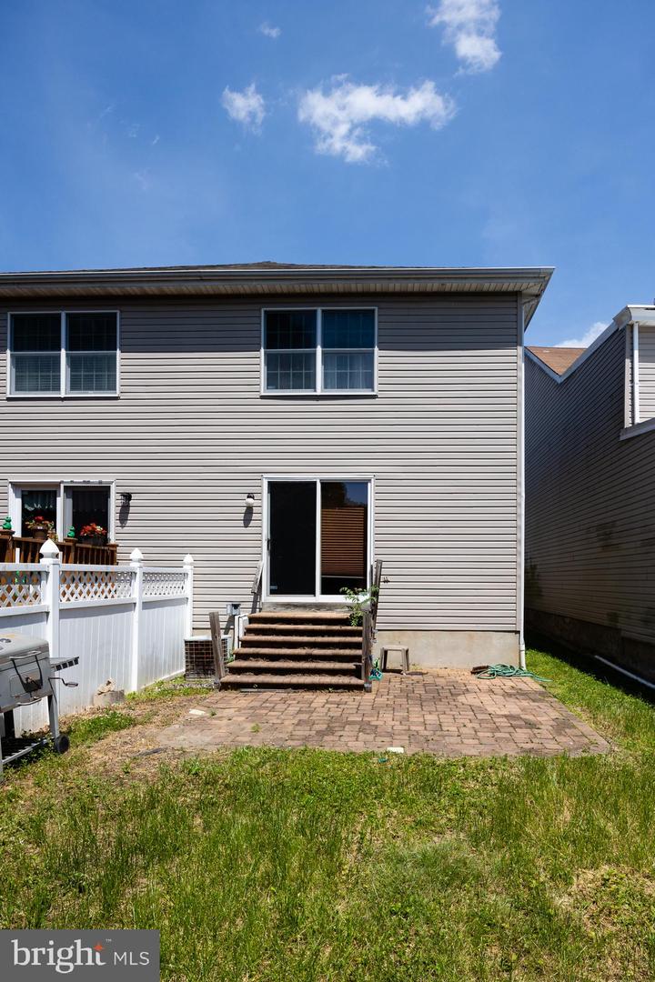 113 Anderson St