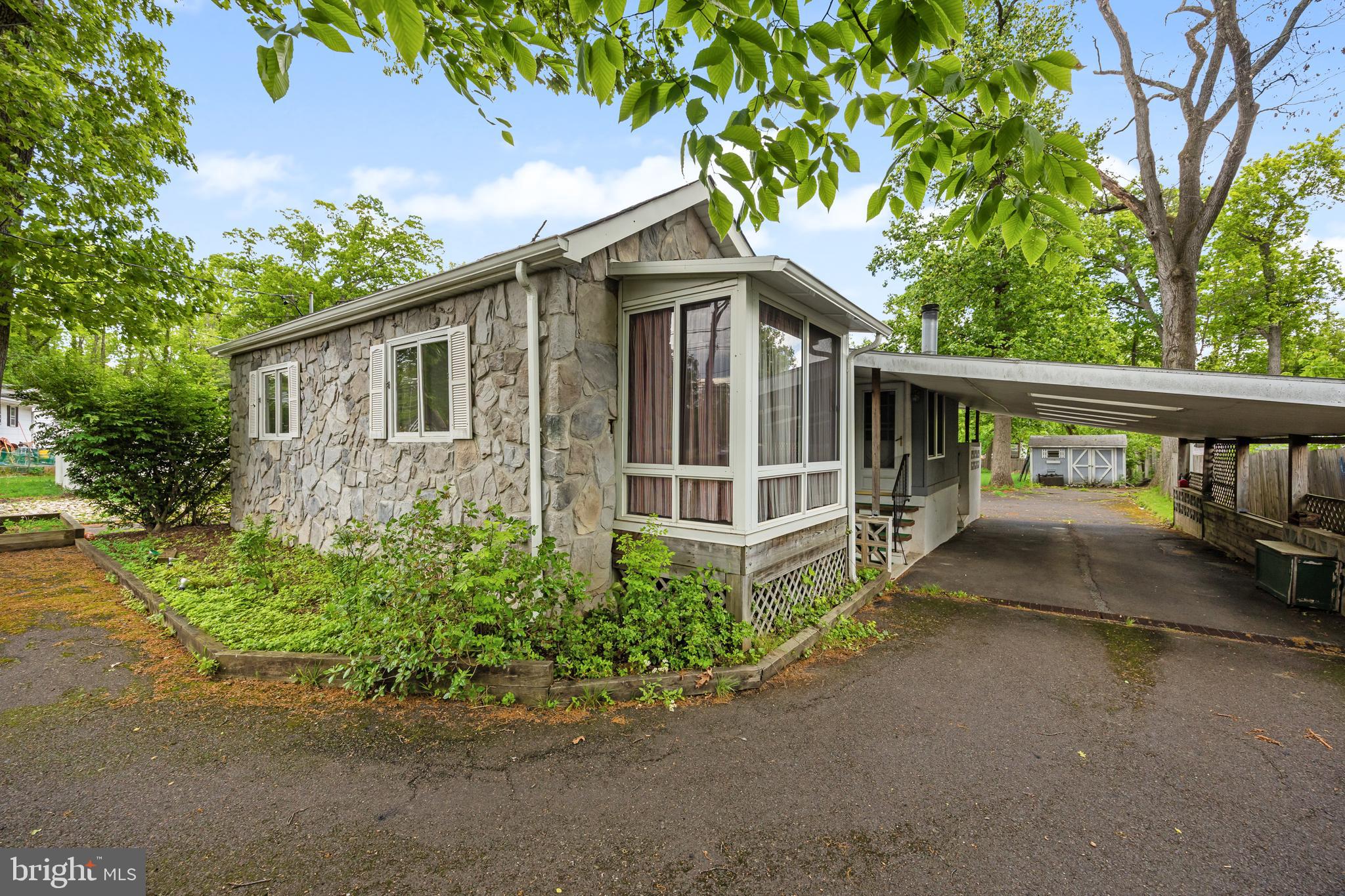 513 EGGERTS CROSSING ROAD