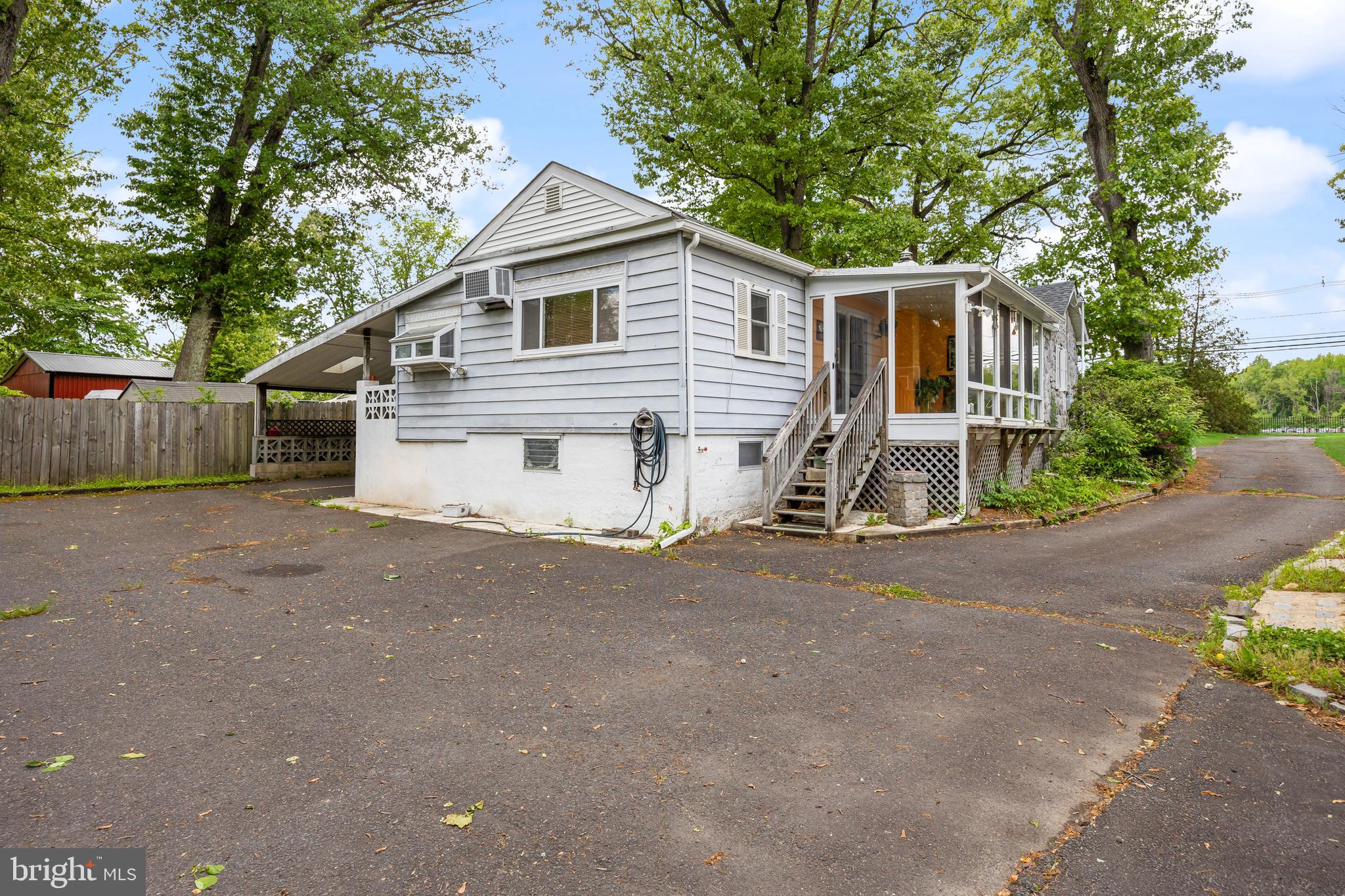 513 EGGERTS CROSSING ROAD