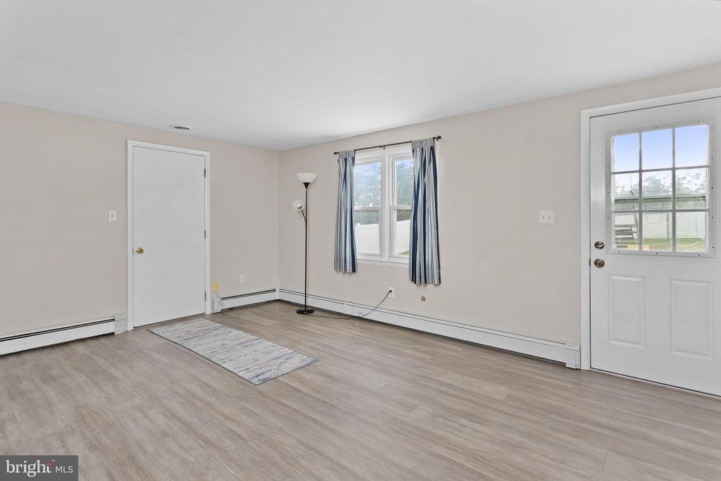 7 HEMPSTEAD ROAD