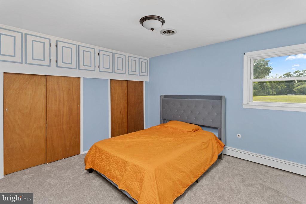 7 HEMPSTEAD ROAD