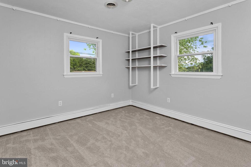 7 HEMPSTEAD ROAD