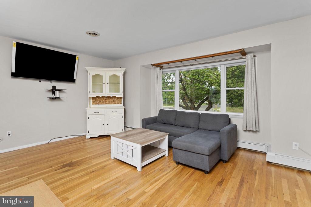 7 HEMPSTEAD ROAD