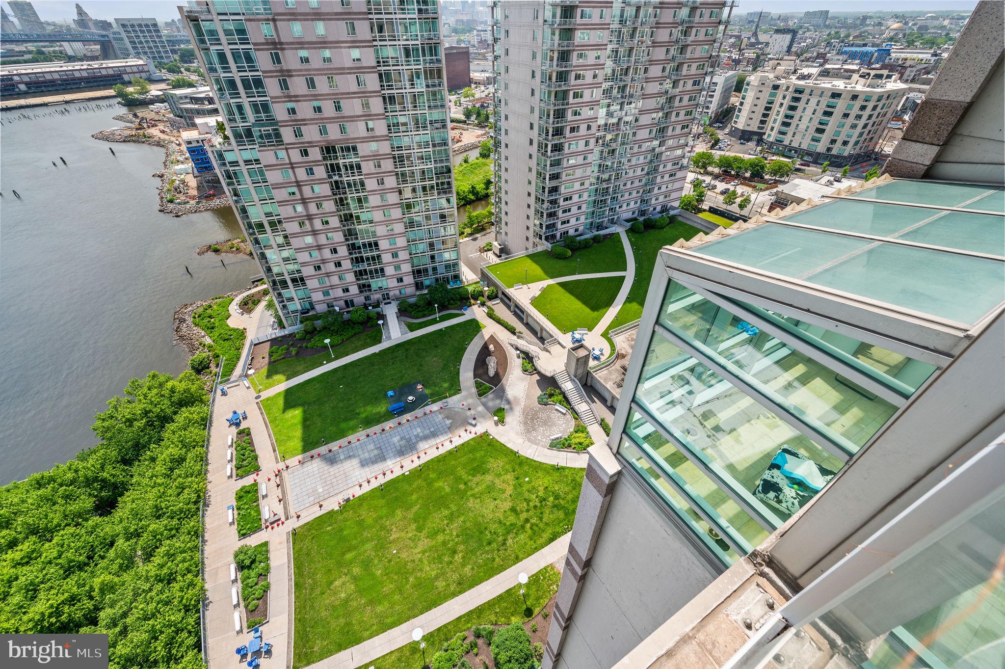 901 N Penn St #R1902