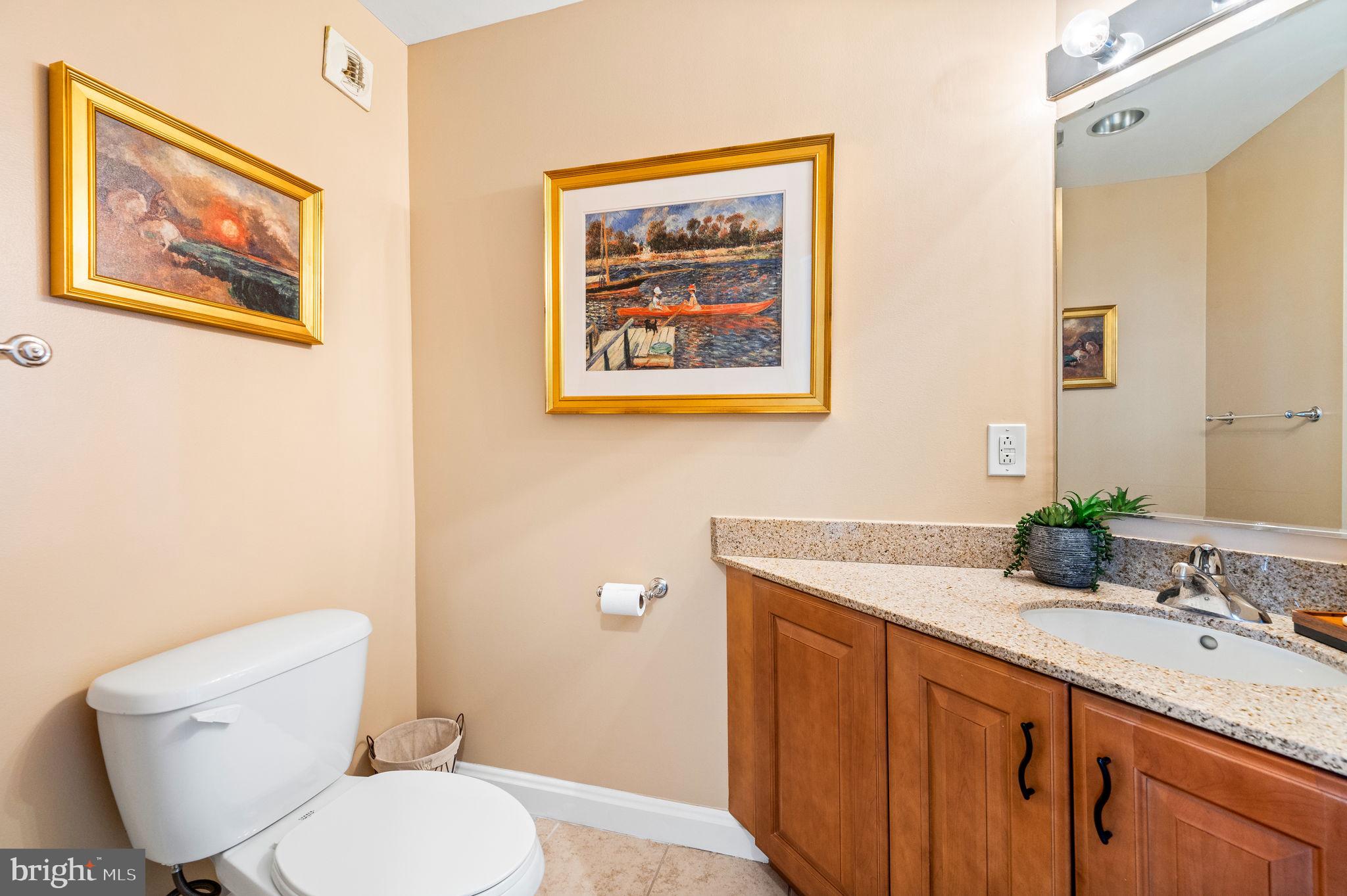 901 N Penn St #R1902