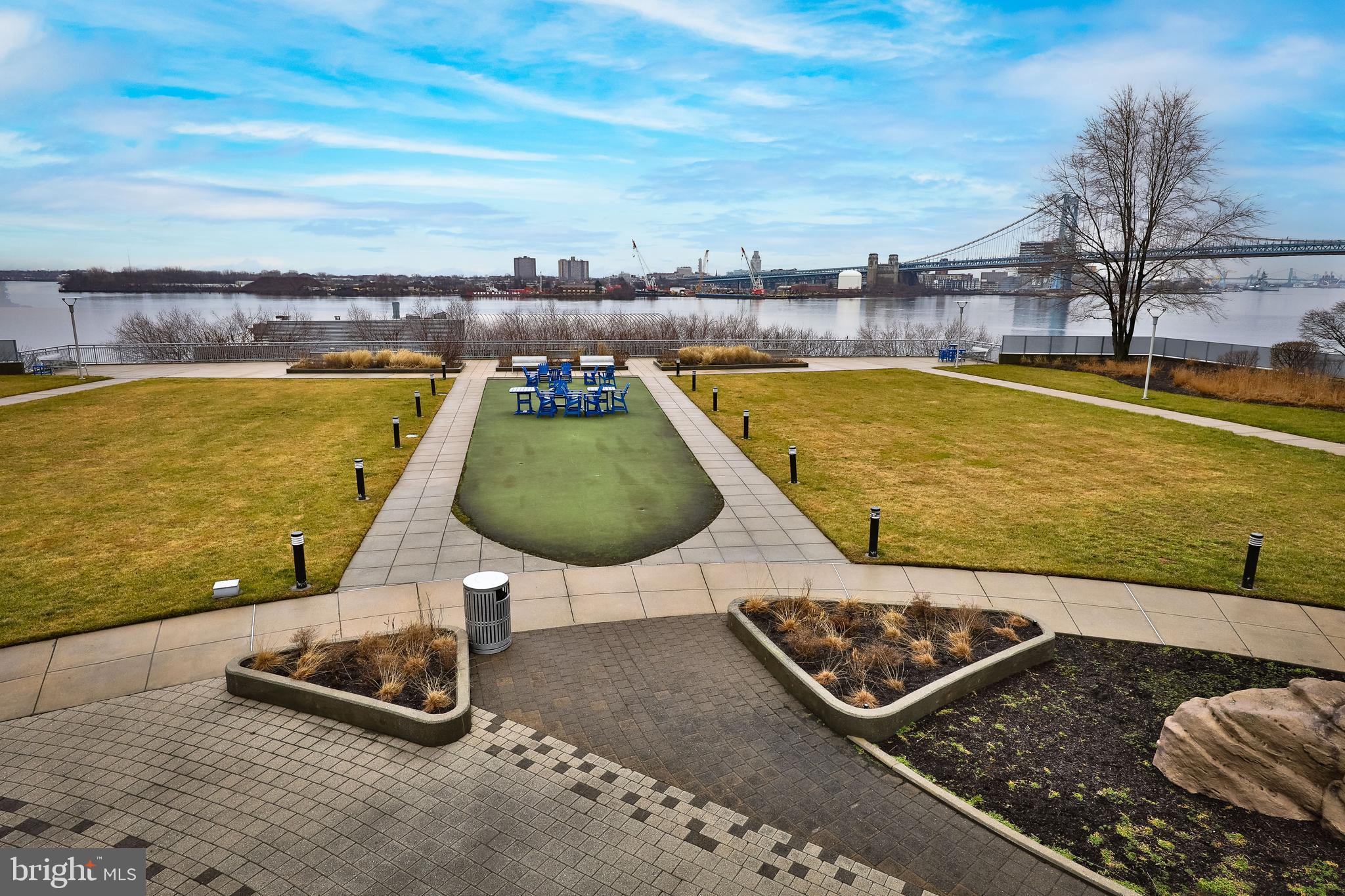 901 N Penn St #R1902