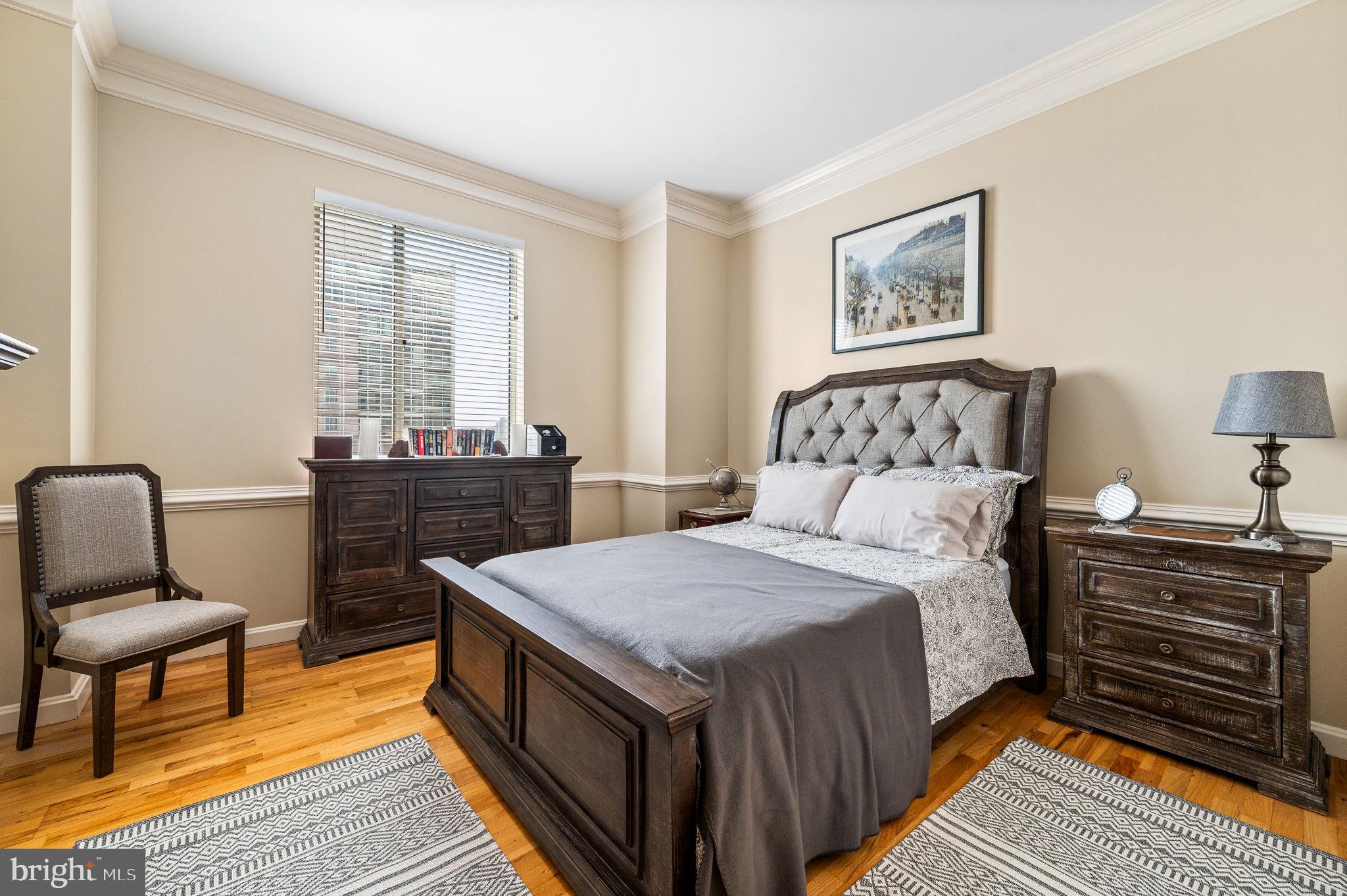 901 N Penn St #R1902