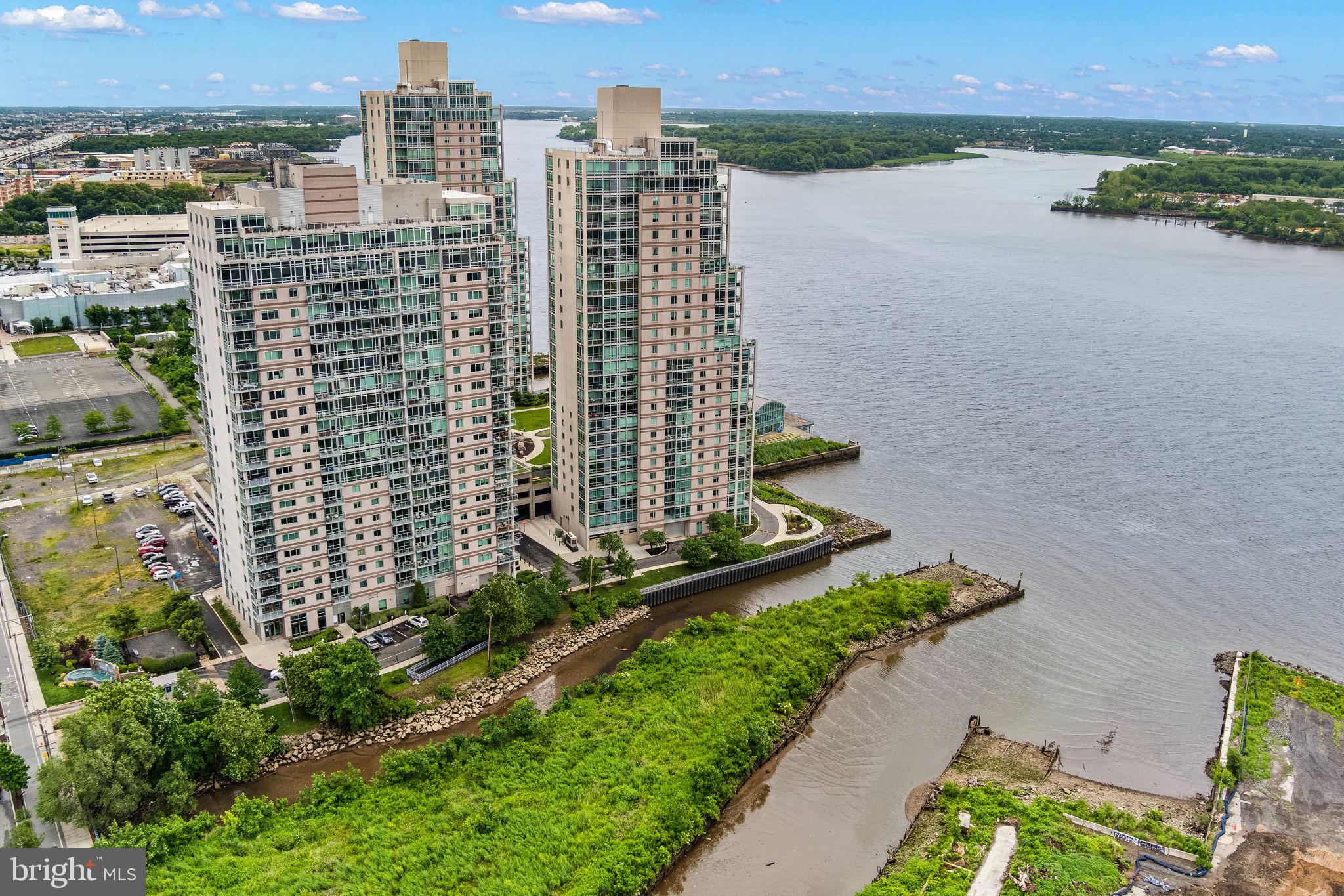 901 N Penn St #R1902