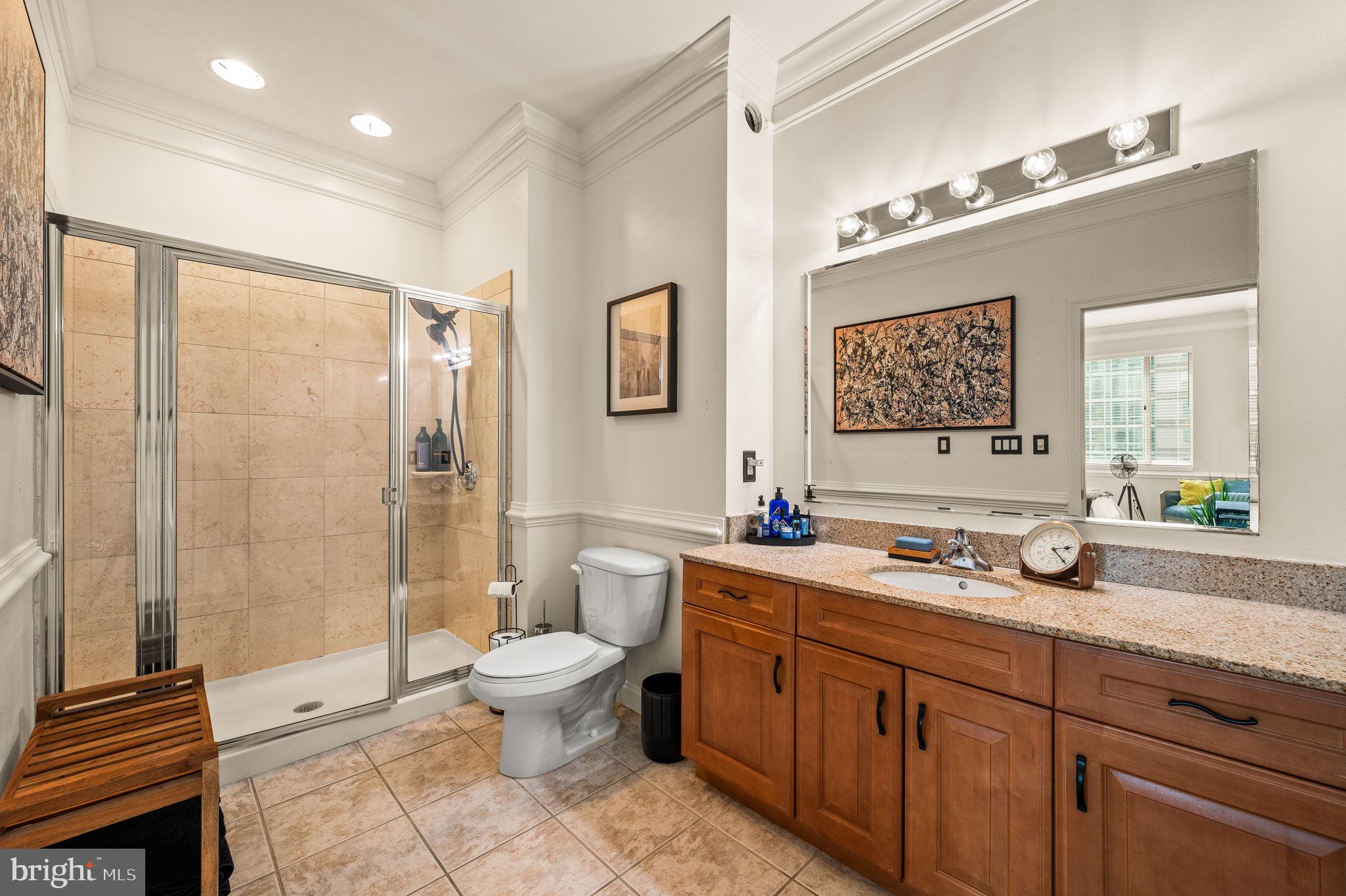 901 N Penn St #R1902