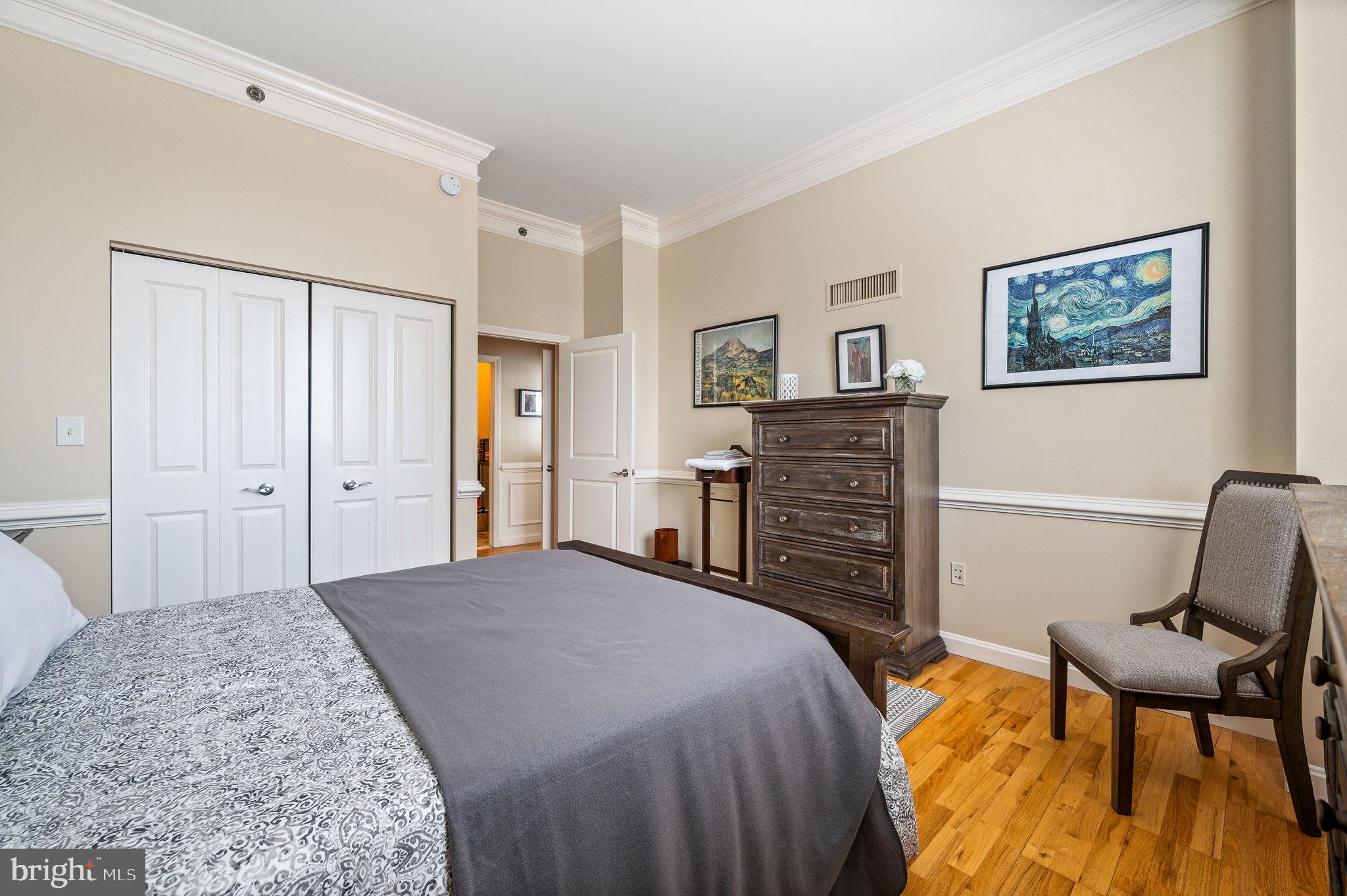 901 N Penn St #R1902